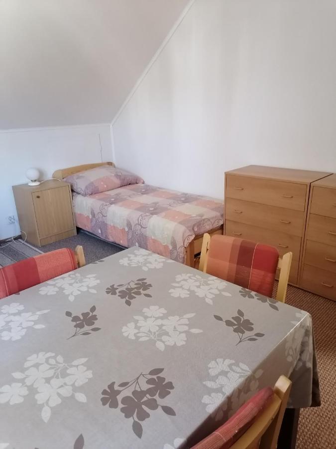 Ubytovani V Apartmanu Mladkov Extérieur photo